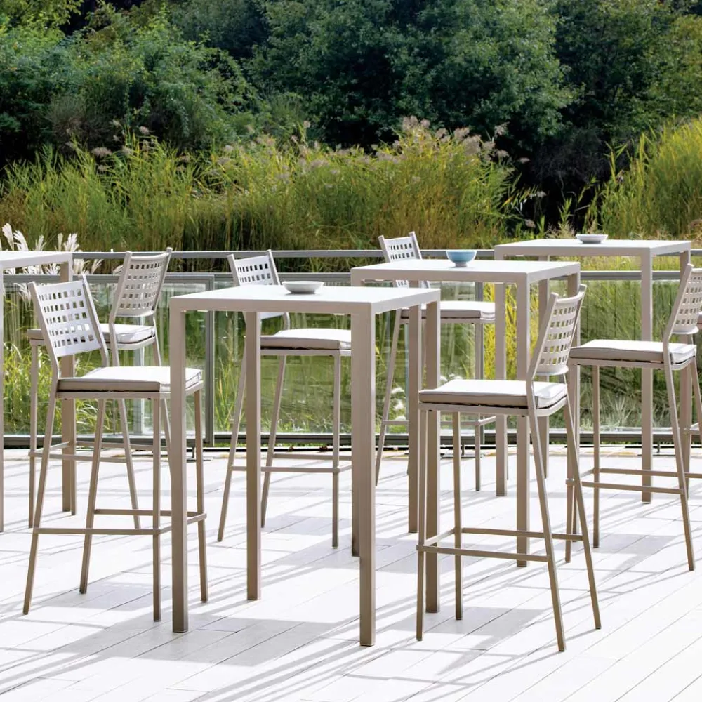 Viadurini in the Garden Outdoor Hocker-Stapelbarer Outdoor-Hocker aus lackiertem Stahl Made in Italy - Nilda