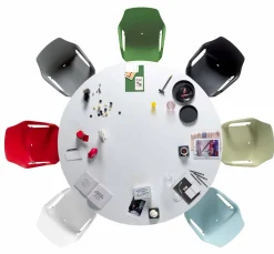 Viadurini Living Moderne Stühle-Stapelbarer Stuhl aus Metall und Polypropylen Hergestellt in Italien, 4 Stück - Karamell