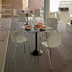 Viadurini Living Moderne Stühle-Stapelbarer Stuhl aus Metall und Polypropylen Hergestellt in Italien, 4 Stück - Karamell