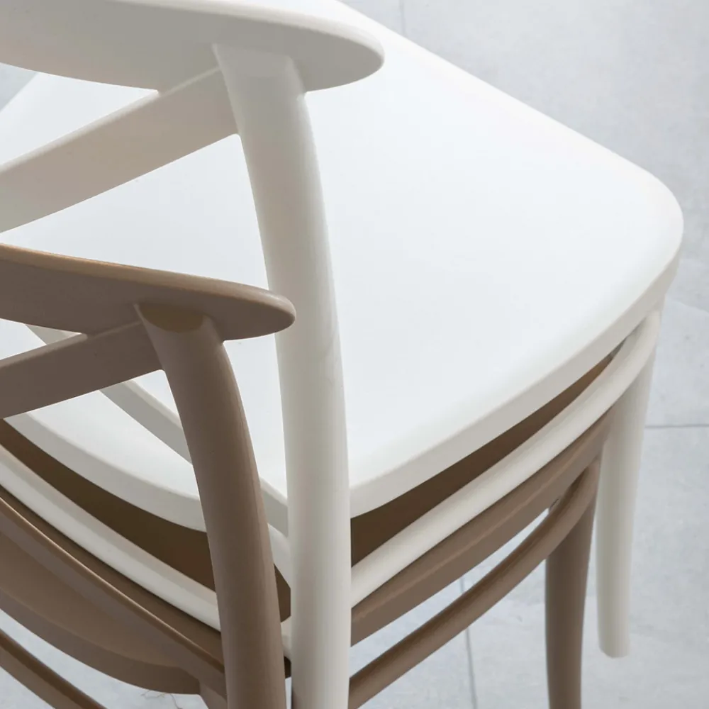 Viadurini Living Moderne Stühle-Stapelbarer Stuhl für den Innen- und Außenbereich aus verstärktem Harz mit Glasfaser – Naira