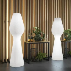 Viadurini Lighting Design Beleuchtung-Stehlampe aus weißem Polyethylen mit LED Made in Italy - Reyes
