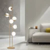 Viadurini Lighting Moderne Stehlampen-Stehlampe mit LED aus goldlackiertem Metall und mundgeblasenem Glas - Ailanto