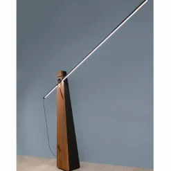 Viadurini Lighting Moderne Stehlampen-Stehlampe mit LED-Licht aus massiver Eiche Made in Italy, Precious - Calisto