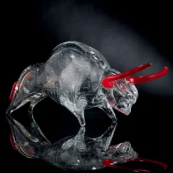 Viadurini Living Deko Artikel Und Wohnaccessoires-Stierförmiges Ornament aus rotem und transparentem Glas Made in Italy - Torero