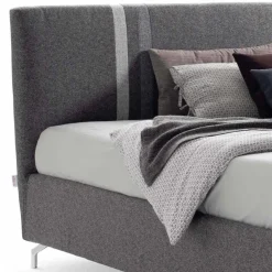 Viadurini Night Design Maßgeschneiderte Möbel|Polsterbetten-Stoff Doppelbett mit Behälter Made in Italy - Paolo