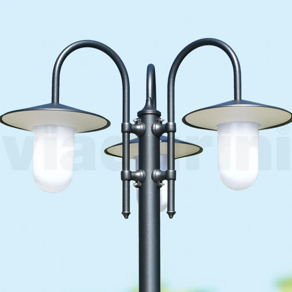 Viadurini Lighting Gartenlampion-Straßenlampe im Vintage-Stil mit 3 Lichtern aus Aluminium, hergestellt in Italien – Belen