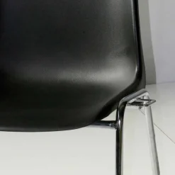 Viadurini Living Bürostühle-Stuhl für Besprechungszimmer oder modernen Konferenzraum aus Metall und schwarzem ABS - Zetica