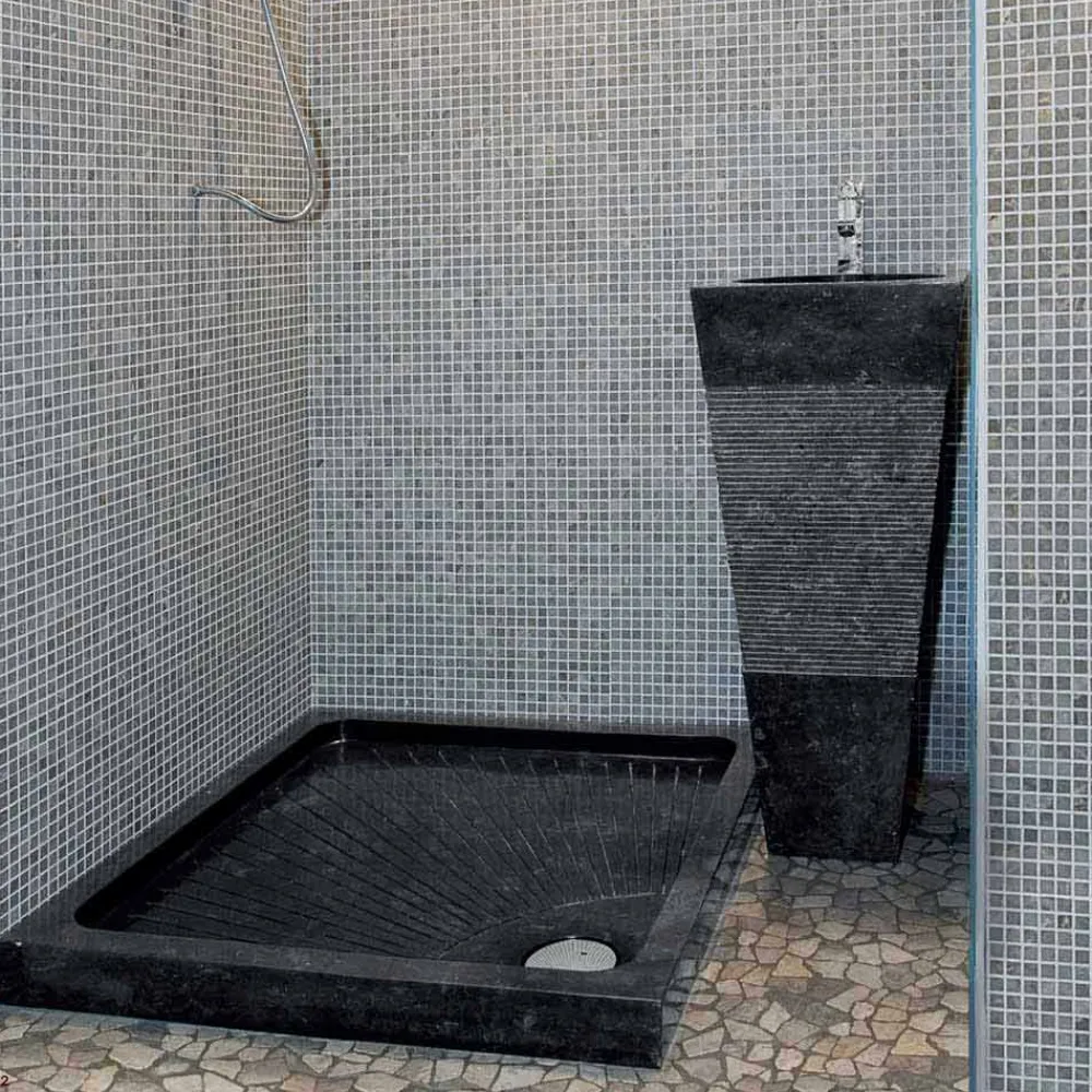 Viadurini Bathroom Steinwaschbecken-Säulenwaschbecken aus schwarzen Naturstein Pyramidenform Nias