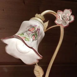 Ferroluce Vintage Tischlampen-Tischlampe aus Metall und handverzierter Keramik mit Rose - Pisa