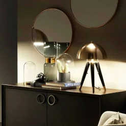 Viadurini Lighting Moderne Tischlampen-Tischlampe aus schwarzem Metall und gebürstetem Messing Made in Italy - Peter