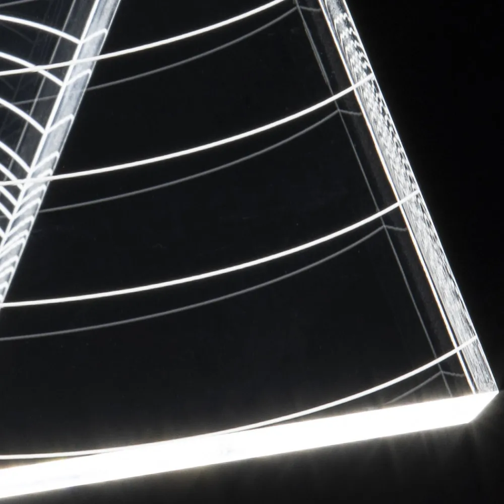 Viadurini Lighting Moderne Tischlampen-Tischlampe Led Kristall Acryl Gefaltet Laser Dekor - Possett