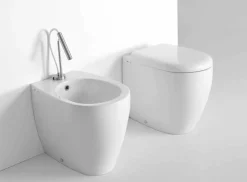 Viadurini Bathroom Wc-Toilettenbecken aus farbiger Keramik in modernem Design - Lauretta