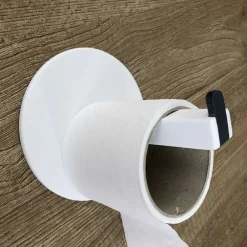 Viadurini Bathroom Toilettenpapierhalter-Toilettenpapierhalter aus weißem Corian oder mit schwarzem Einsatz, Made in Italy - Elono