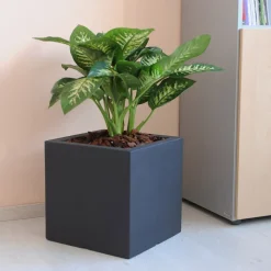 Viadurini in the Garden Gartenideen-Topf oder farbiger Teiler für den Außenbereich 3 Dimensionen Made in Italy - Pflanzen