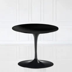 Viadurini Living Moderne Couchtische|Tulip Tische-Tulip Eero Saarinen Couchtisch mit schwarzer Flüssiglaminatplatte, H 39, hergestellt in Italien – Scarlet