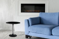 Viadurini Living Moderne Couchtische|Tulip Tische-Tulip Eero Saarinen Couchtisch mit schwarzer Flüssiglaminatplatte, H 52, hergestellt in Italien – Scarlet