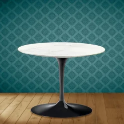 Viadurini Living Moderne Couchtische|Tulip Tische-Tulip Eero Saarinen H 41 Couchtisch aus Rem-Keramik, hergestellt in Italien – Scarlet