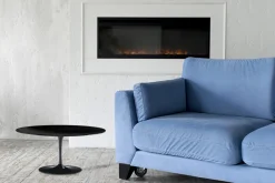 Viadurini Living Moderne Couchtische|Tulip Tische-Tulip Saarinen Couchtisch H 41 mit ovaler Platte aus schwarzem Flüssiglaminat, hergestellt in Italien – Scarlet