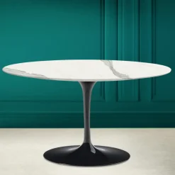 Viadurini Living Moderne Couchtische|Tulip Tische-Tulip Saarinen H 41 Ovaler Couchtisch mit vollständig geäderter Statuen-Keramikplatte – Scarlet