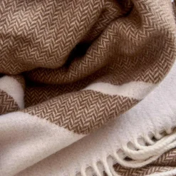 Viadurini Textile Plaid-Ultraweiches und flauschiges Plaid aus Wollmischung, hergestellt in Italien – Caldoso