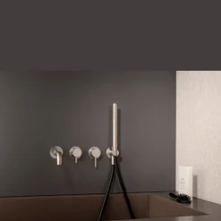 Viadurini Taps Badewannearmaturen-Unterputz-Wannenmischer aus Edelstahl AISI 316L - Krallen