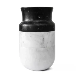 Viadurini Decor Deko Vasen-Vasendekor aus weißem Carrara-Marmor und schwarzem Marquinia-Design - Calar