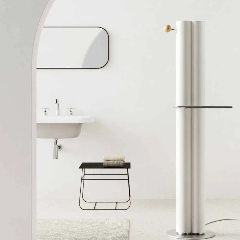 Viadurini Radiators Heizkörper Elektrisch-Vertikaler Design-Badezimmerheizkörper Elektrischer Boden 450 Watt - Ottolungo