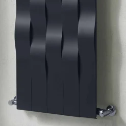 Viadurini Radiators Heizkörper Hydraulisch-Vertikales Design 5 Bar Stahlstrahlplatte bis 1003 Watt - Fluss