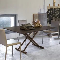 Viadurini Living Tisch Höhenverstellbar-Verwandelbarer Couchtisch aus Metall und Holz Made in Italy - Veneris