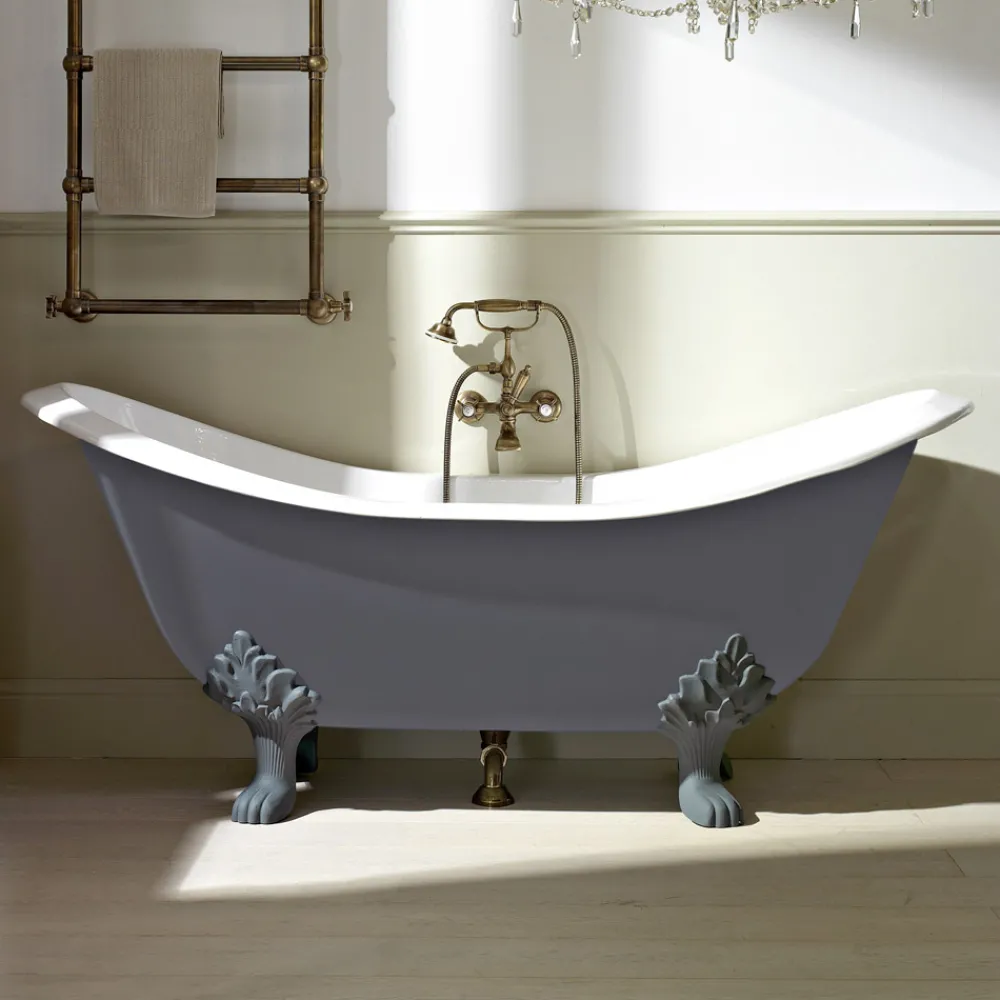 Viadurini Bathroom Freistehende Badewannen-Vintage freistehende Badewanne mit Füßen, aus Gusseisen - Nadine