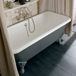 Viadurini Bathroom Freistehende Badewannen-Vintage freistehende Badewanne mit Füßen, aus Gusseisen - Nausica