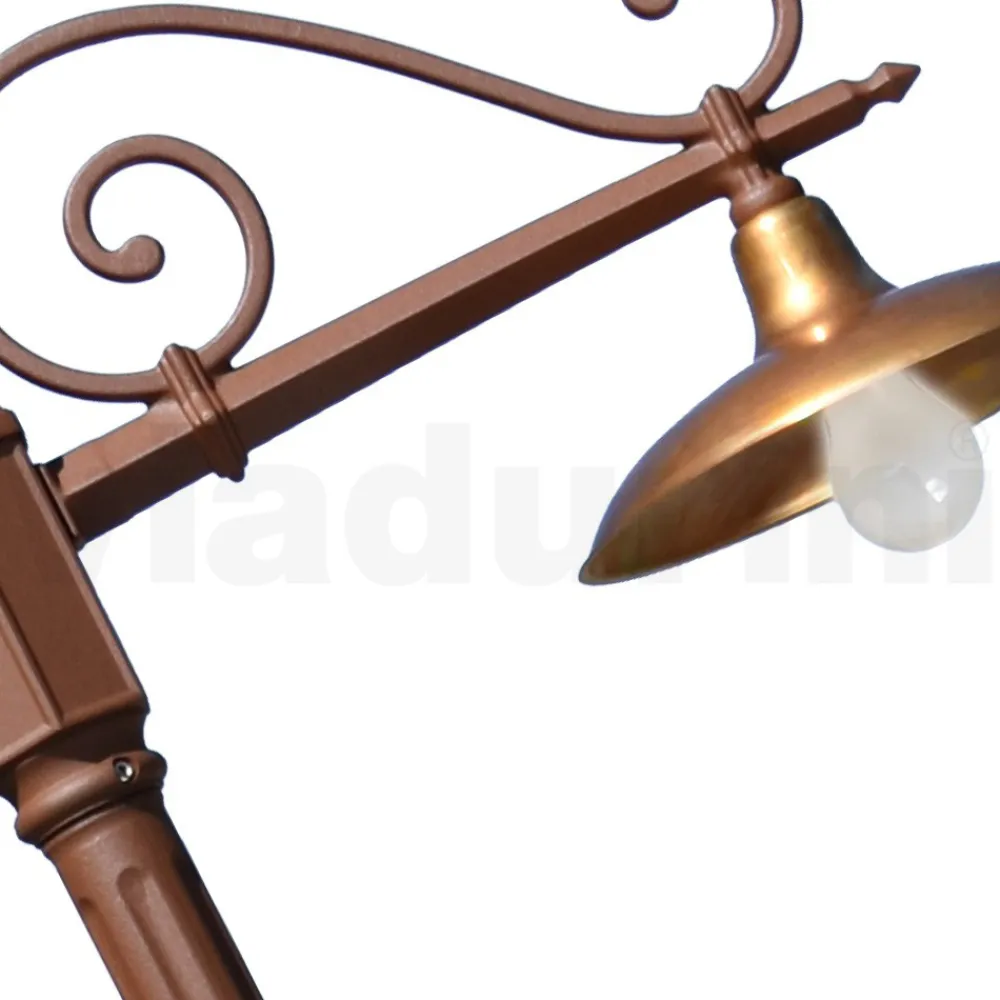 Viadurini Lighting Gartenlampion-Vintage-Gartenlampe aus Aluminium und Messing, hergestellt in Italien – Adela