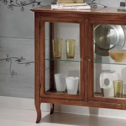 Viadurini Classic Vitrinen-Vitrine mit Glasböden und gepolsterter Rückseite, hergestellt in Italien – Assur