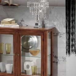 Viadurini Classic Vitrinen-Vitrine mit Glasböden und gepolsterter Rückseite, hergestellt in Italien – Assur