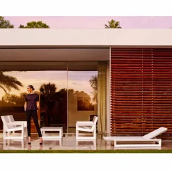 Vondom Sonnenliegen-Frame Sonnenliege aus weißem Polyethylen, zeitgemäßes Design