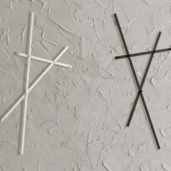 Viadurini Living Wandgarderobe-Wandgarderobe aus lackiertem Metall mit 5 Stiften Made in Italy - Olmium