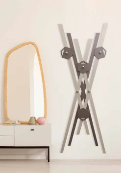 Viadurini Decor Wandgarderobe-Wandhalter Modernes Design Farbiges Holz für den Eingang - Picasso