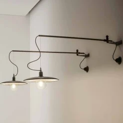 Aldo Bernardi Vintage Wandleuchten-Wandlampe aus Messing mit bewegbaren Arm - Meridiana