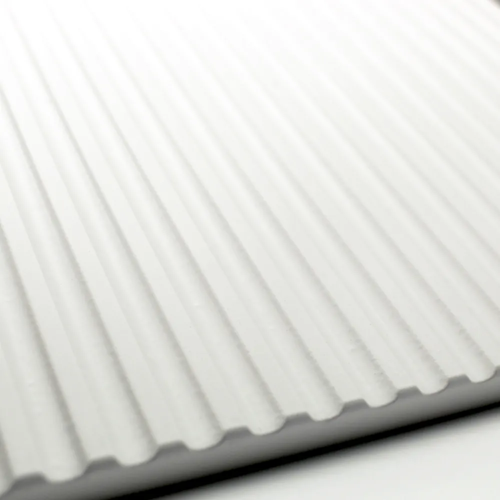 Viadurini Bathroom Badmöbel Hängend-Weiße Badezimmerkomposition mit Spiegel und Regal, hergestellt in Italien – Ares