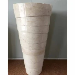 Viadurini Bathroom Steinwaschbecken-Weißes freistehendes Waschbecken aus Stein Brent, Unikat