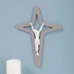 Viadurini Decor Religiöse Bilder-Weißes und graues Christo-Kruzifix mit Lasergravur, hergestellt in Italien – Teresa