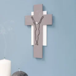 Viadurini Decor Religiöse Bilder-Weißes und graues Kruzifix, hergestellt mit Lasergravur, hergestellt in Italien – Nadia