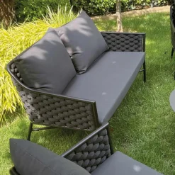 Viadurini in the Garden Garten Lounge Set-Wohnzimmer bestehend aus Sofa, Sesseln und 2 Couchtischen aus Aluminium - Yuma