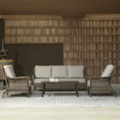 Viadurini in the Garden Garten Lounge Set-Wohnzimmer bestehend aus 2 Sesseln, 1 Sofa und 1 Couchtisch - Sonnenschirm