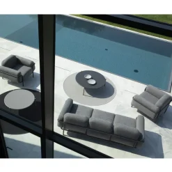 Viadurini in the Garden Garten Lounge Set-Wohnzimmer im Freien mit Sofa und 2 Sesseln aus Stoff Made in Italy - Suki