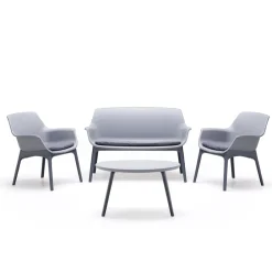 Viadurini in the Garden Garten Lounge Set-Wohnzimmer mit 1 Sofa, 2 Sesseln und 1 Couchtisch aus Polypropylen - Maschine