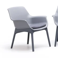 Viadurini in the Garden Garten Lounge Set-Wohnzimmer mit 1 Sofa, 2 Sesseln und 1 Couchtisch aus Polypropylen - Maschine