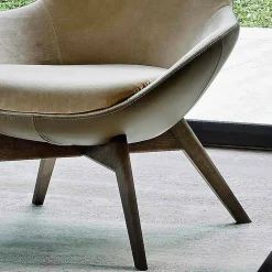 Viadurini Living Moderne Sessel-Wohnzimmer Sessel aus Leder und Stoff mit Holzsockel Made in Italy - Ama