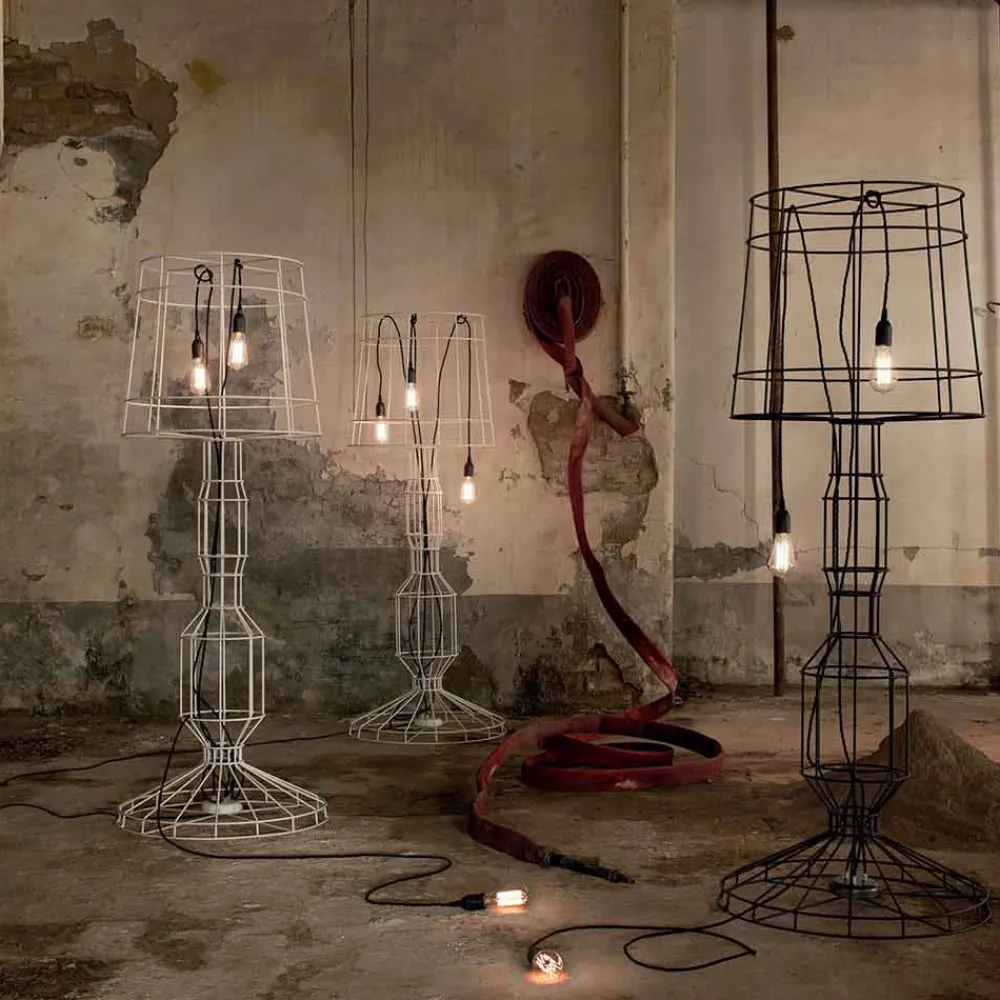 Viadurini Lighting Designer Stehlampen-Wohnzimmer Stehlampe 3 Lichter in Weiß oder Naturmetall Minimal Style - Styling