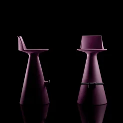 Viadurini Living Küchenhocker-Wohnzimmerhocker aus Polyethylen mit Fußstütze - Ellipse